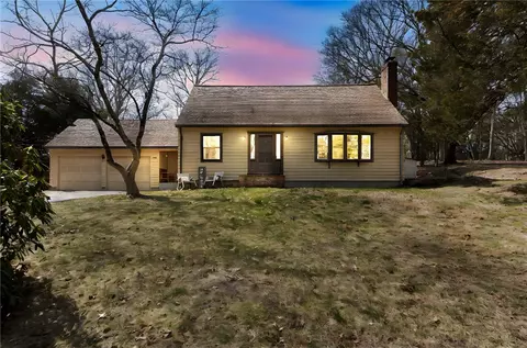 Exterior - 749 Commonwealth Ave, Warwick, RI 02886 photo 3 of 8