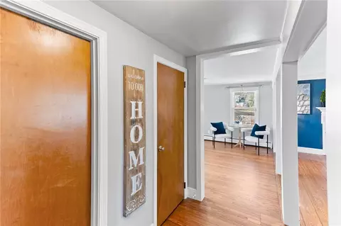 Entry Way - 749 Commonwealth Ave, Warwick, RI 02886 photo 2 of 4