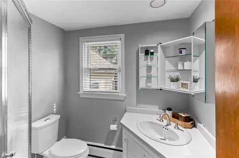 Bath - 749 Commonwealth Ave, Warwick, RI 02886 photo 1 of 3