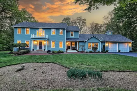 66 Tarklin Rd, Chepachet, RI 02814