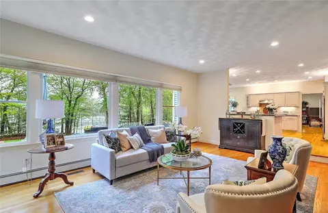 66 Tarklin Rd, Chepachet, RI 02814 photo 9