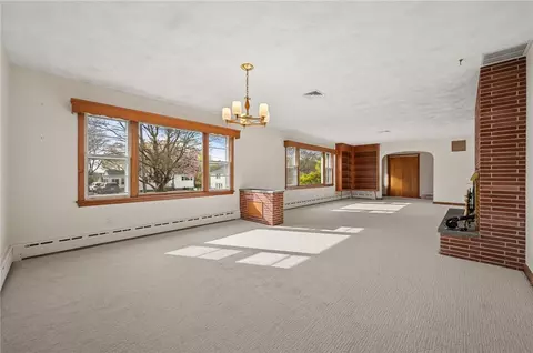 21 Top St, Westerly, RI 02891 photo 9