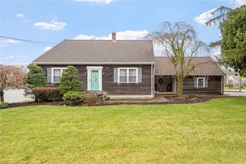 2460 Mendon Rd, Cumberland, RI 02864