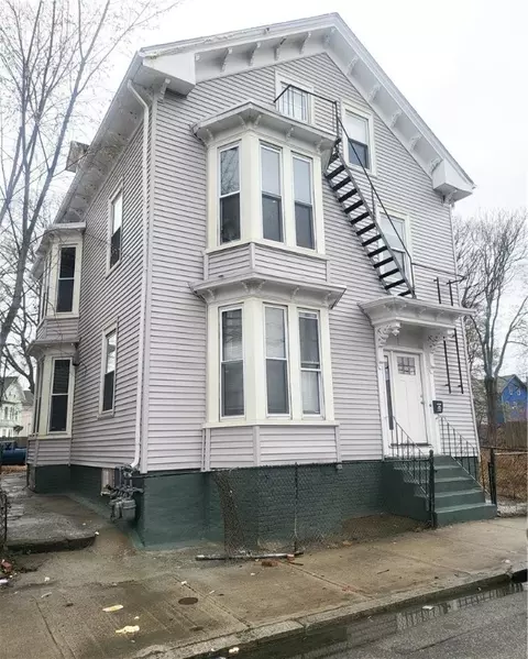 49 Diamond St, Providence, RI 02907