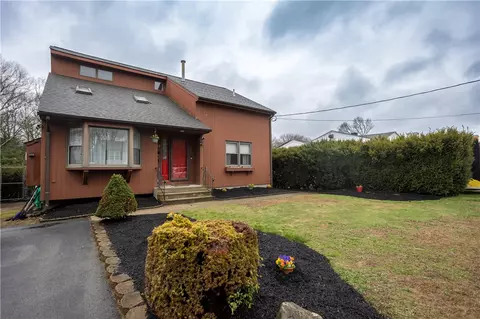 200 Bateman Ave, Cranston, RI 02920