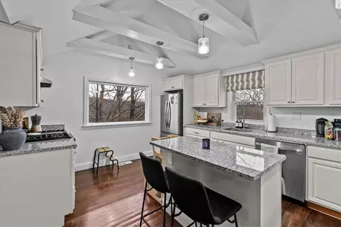 43 Lee St, Johnston, RI 02919 photo 2