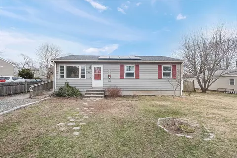 304 Arlington Ave, Warwick, RI 02889