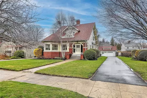 251 Norwood Ave, Cranston, RI 02905