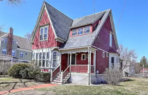 81 Arnold Ave, Cranston, RI 02905
