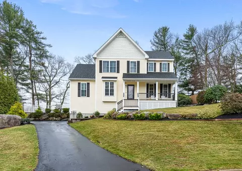 35 S Pond Dr, Coventry, RI 02816