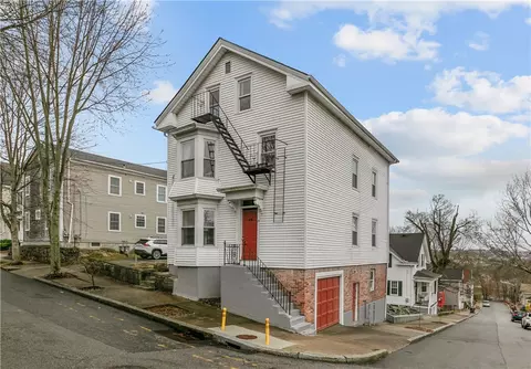 48 Tecumseh St, Providence, RI 02906