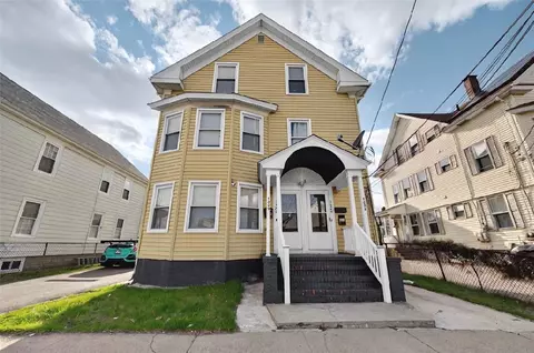 1322 Newport Ave, Pawtucket, RI 02861