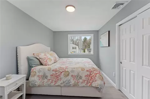 Bedroom - 23 Bokar St, Warwick, RI 02886 photo 4 of 8