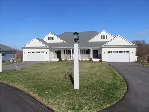 82 Joseph Ct #7, North Kingstown, RI 02852