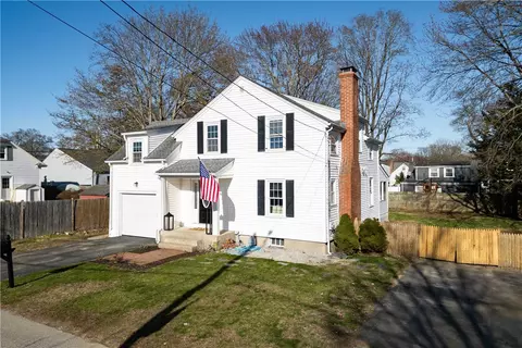 10 Holland Ave, Riverside, RI 02915