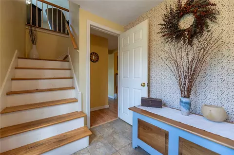 489 Maple Valley Rd, Coventry, RI 02816 photo 2