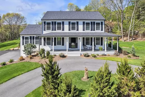 117 Mann School Rd, Smithfield, RI 02917