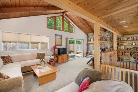 34 Trinidad St, Providence, RI 02908