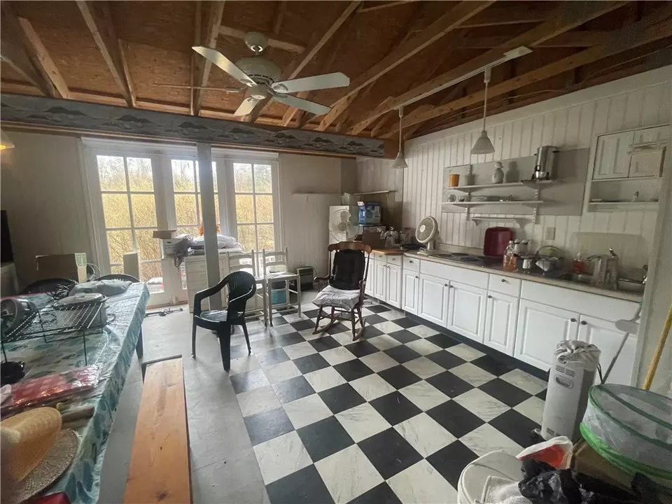 Kitchen - 19 Hawkins Cir, Glocester, RI 02814 photo 3 of 4