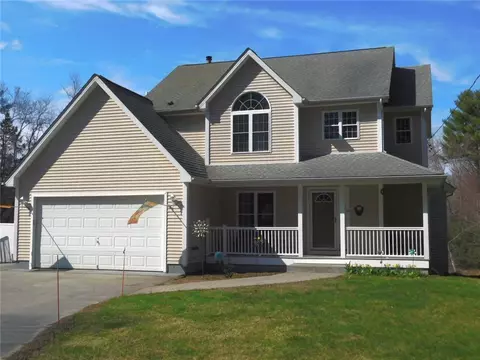 14 Kenney Hill Rd, Hopkinton, RI 02832