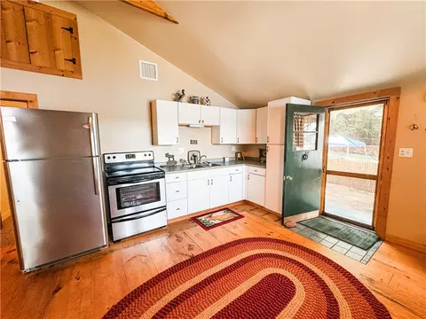 Kitchen - 158 Pauchaug Trl, Exeter, RI 02822 photo 1 of 2