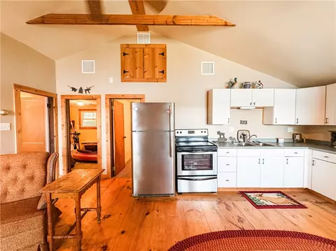 Kitchen - 158 Pauchaug Trl, Exeter, RI 02822 photo 2 of 2