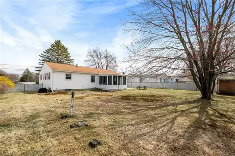 202 Woodhaven Rd, Woonsocket, RI 02895 photo 12