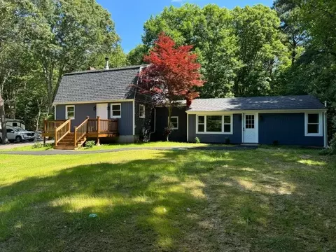 173 Burnt Hill Rd, Scituate, RI 02831