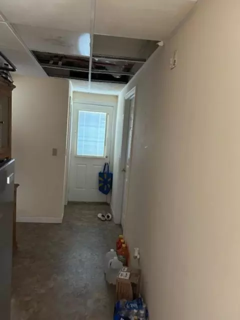 Entry Way - 217 Wethersfield Dr, Warwick, RI 02886 photo 1 of 1