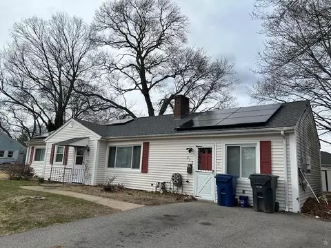 217 Wethersfield Dr, Warwick, RI 02886