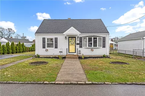 195 Oregon Ave, Pawtucket, RI 02861
