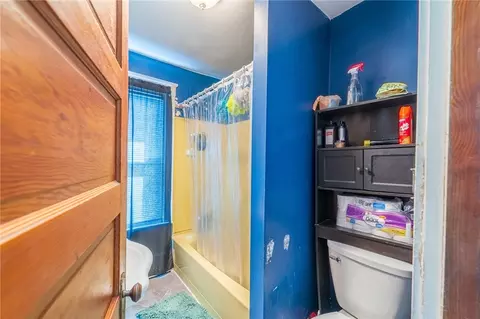 160 Division St, Woonsocket, RI 02895 photo 13
