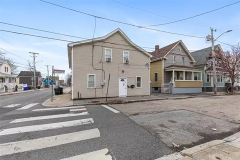 47 Burnside St, Providence, RI 02905