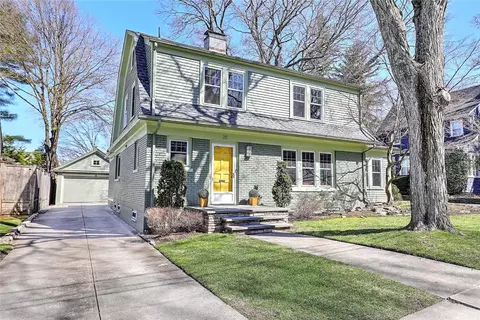20 Alfred Stone Rd, Providence, RI 02906