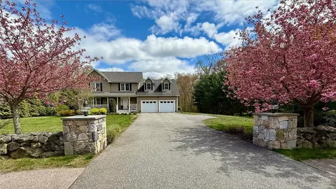 288 Middle Rd, East Greenwich, RI 02818