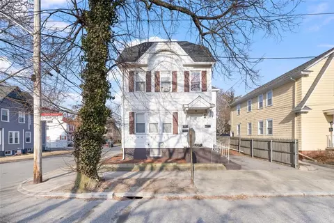 97 Stamford Ave, Providence, RI 02907