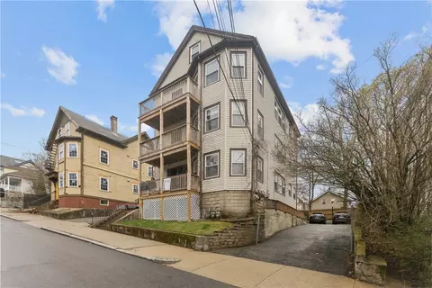 17 Evergreen St, Providence, RI 02906