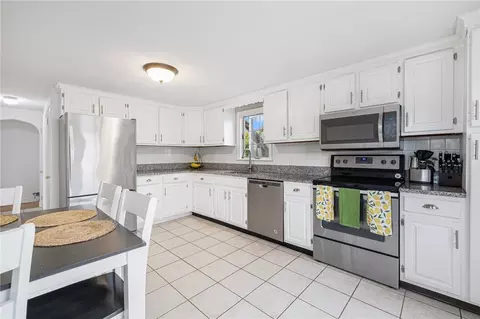 Kitchen - 43 Carpenter St, Warwick, RI 02886 photo 1 of 4