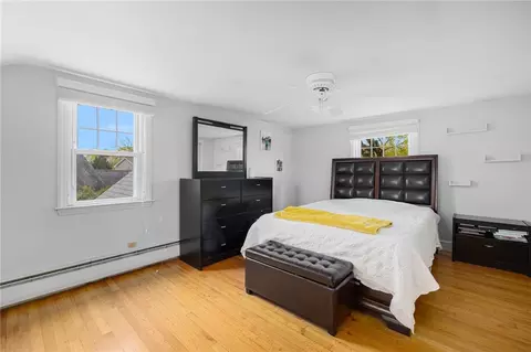 Bedroom - 43 Carpenter St, Warwick, RI 02886 photo 5 of 9