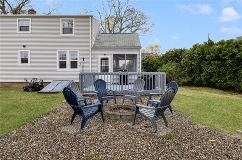 Exterior - 43 Carpenter St, Warwick, RI 02886 photo 6 of 8