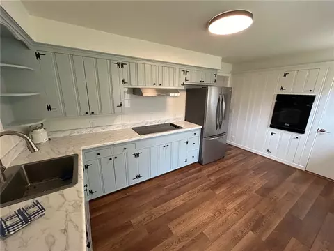 5 Myrtle Ave, Westerly, RI 02891 photo 5