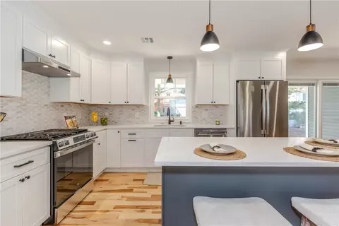 Kitchen - 60 Tomahawk Trl, Cranston, RI 02921 photo 4 of 5