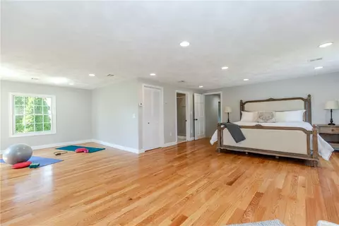 Bedroom - 60 Tomahawk Trl, Cranston, RI 02921 photo 5 of 6