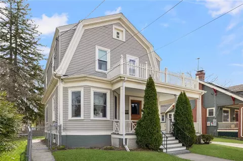2136 Cranston St, Cranston, RI 02920