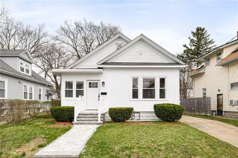 115 Alvin St, Providence, RI 02907