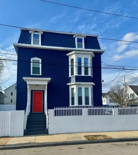 69 Detroit Ave, Providence, RI 02907