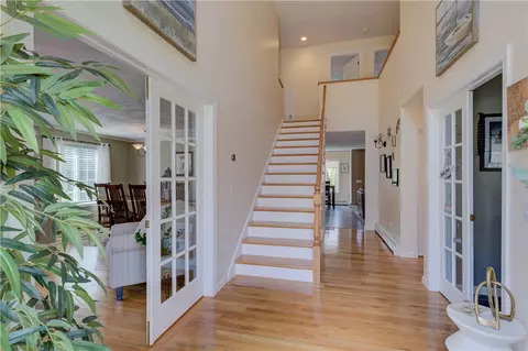 Entry Way - 30 Rock Ridge Rd, Westerly, RI 02891 photo 2 of 5