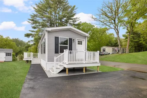 18 Toadstool Knoll Dr, Charlestown, RI 02813 photo 3