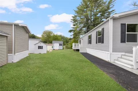 18 Toadstool Knoll Dr, Charlestown, RI 02813 photo 6