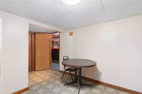 70 Silver Spring Ave, Riverside, RI 02915 photo 30